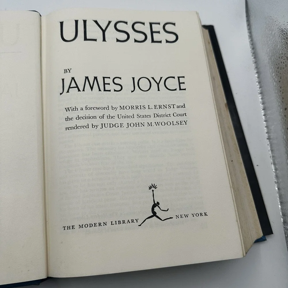 Ulysses James Joyce Vintage Modern Library  HCDJ 1961